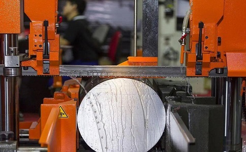 江汉石油管理局立式金属带锯床切削出现跑带故障解决方法! 江汉石油管理局立式金属带锯床切削出现跑带故障解决方法!